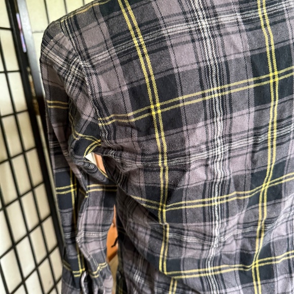 Flannel Women's Medium Button Down Gray and Yellow Millennium - Picture 7 of 11